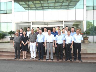 beats365(中国区)-唯一官方网站涂料缪国元董事长出席江苏省涂料行业协会三届二次常务理事会